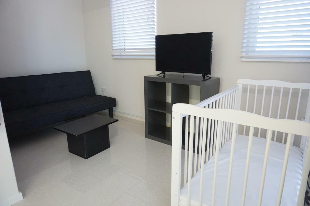 Self Contained Apartment With Private Kitchen Higher Heights, Barbados Christ Church Ngoại thất bức ảnh